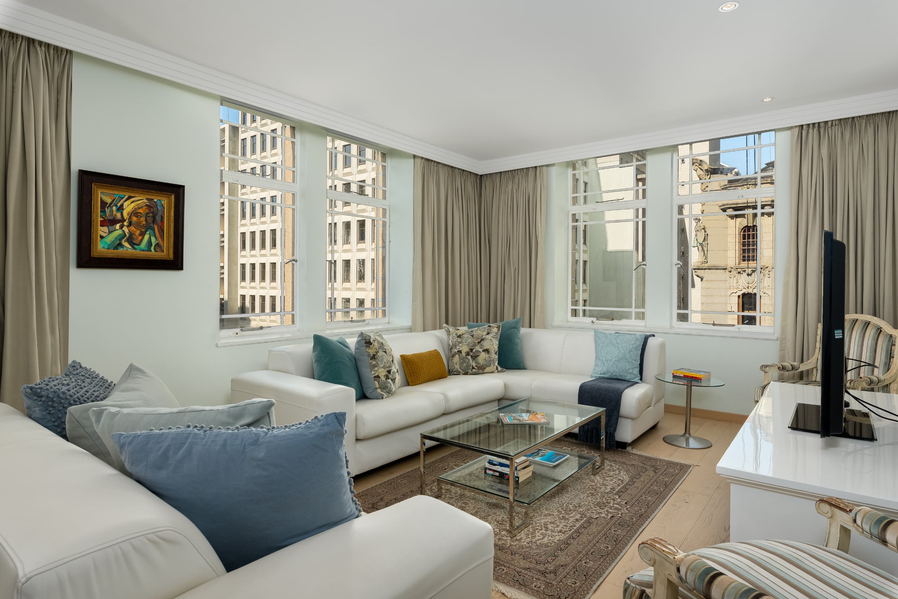 Elegantly Furnished Apartment | No Loadshedding